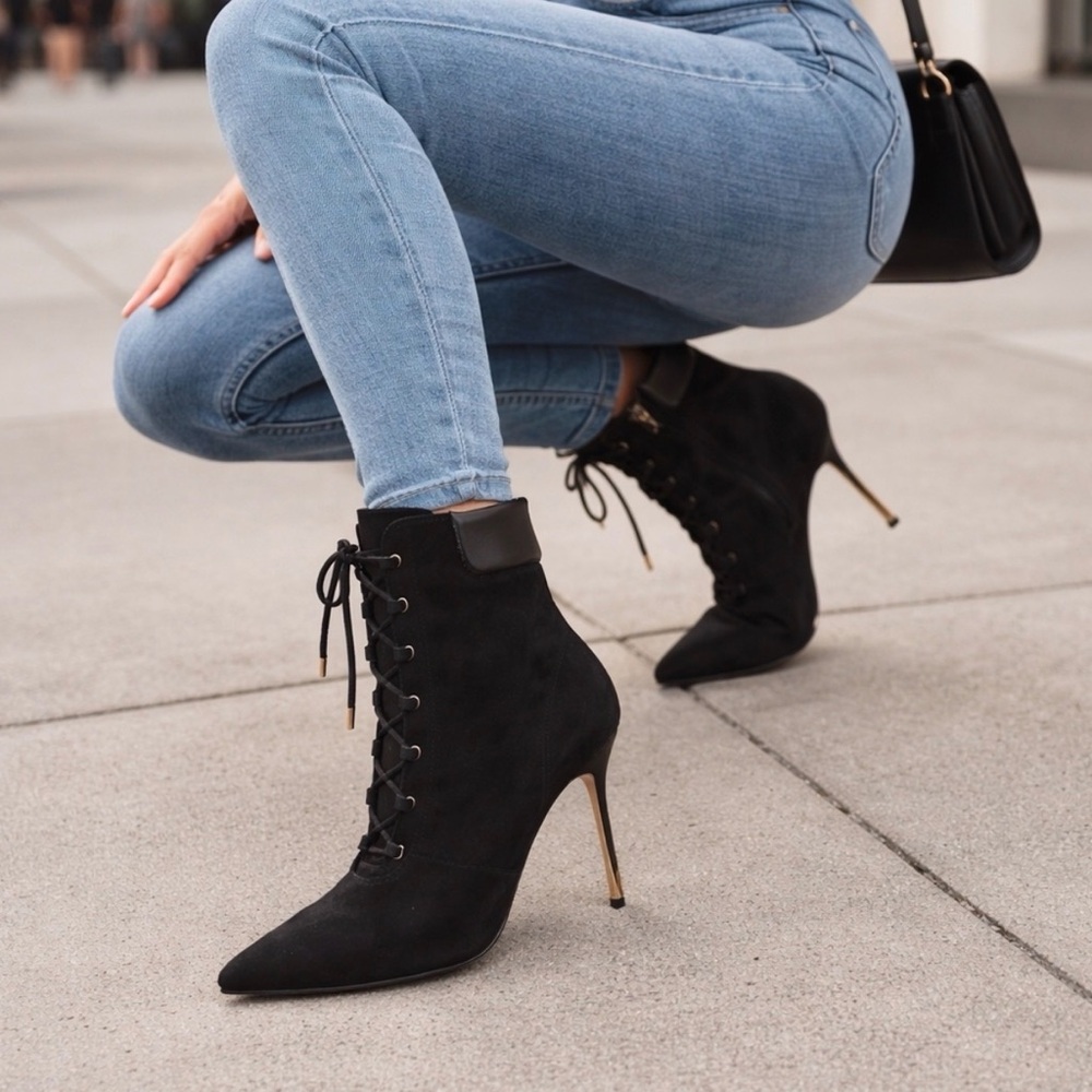 Good American Black Lace-Up Pointed Stiletto Ankle Boots